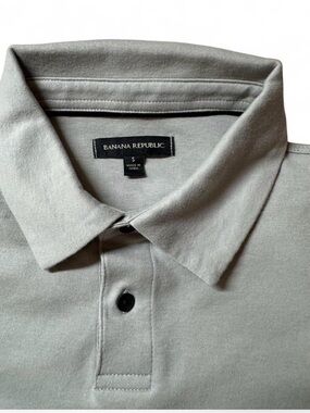 Banana Republic Men’s Gray Polo Shirt long sleeve